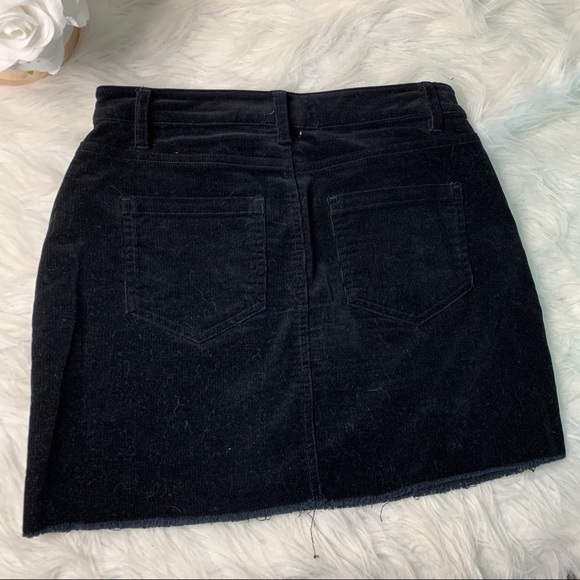 Forever 21 Black Velvet Mini Skirt - Picture 5 of 5